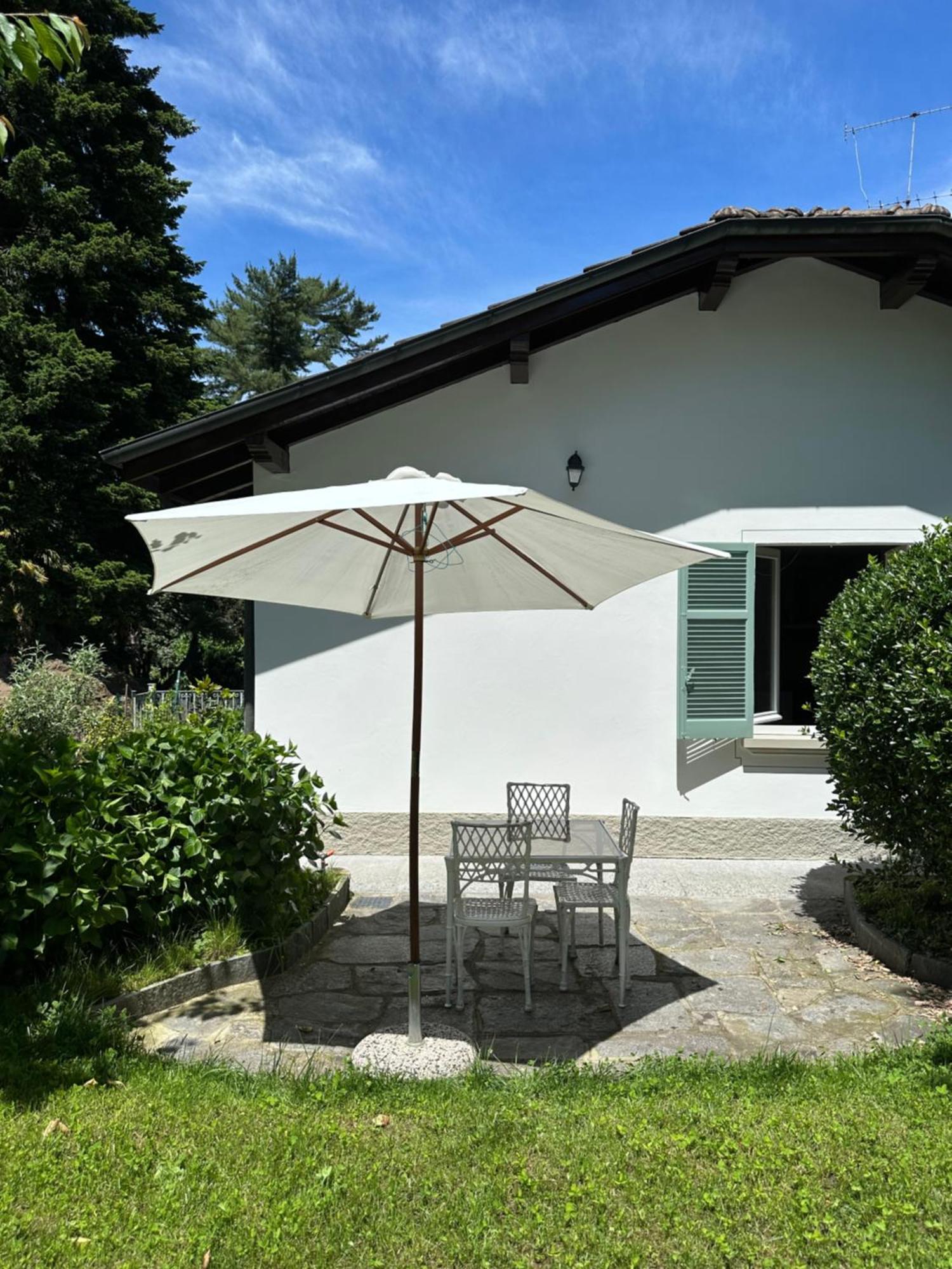 Casa Del Custode: Renovated Flat With Garden In A Villa Near The Lake Stresa Exterior photo